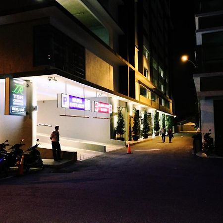 M Avenue Hotel Shah Alam Exterior photo